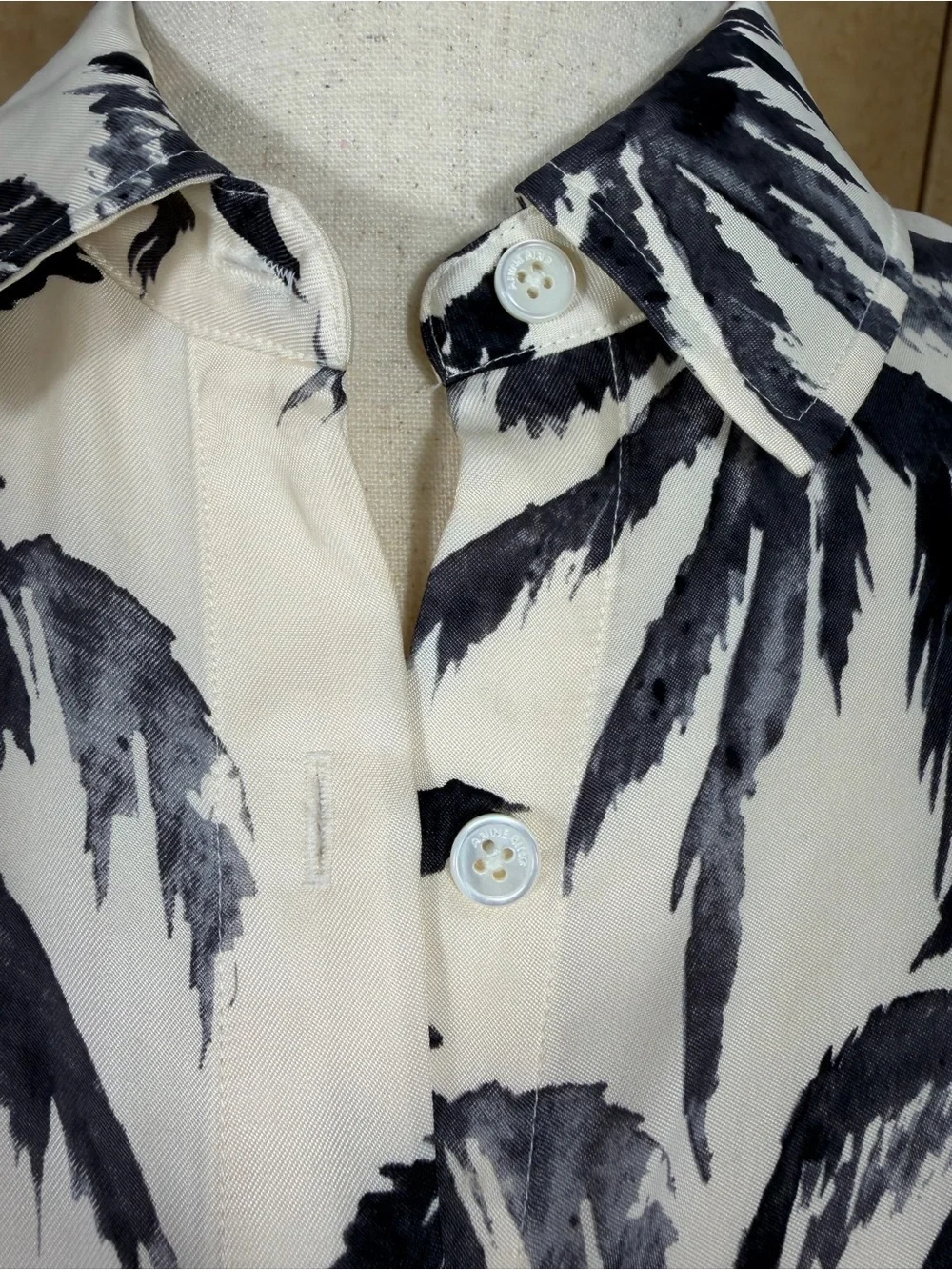 Annie Bing Oversized Short Sleeve Shirt - Cream/Black. Palms. Y2K. California.